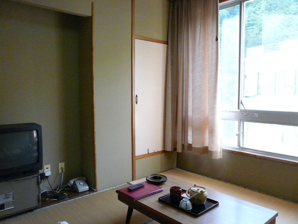 Shinwaka Lodge Wakayama Quarto foto